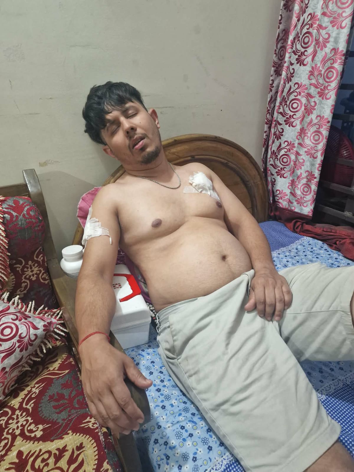 সিলেটে যুক্তরাজ্যপ্রবাসীকে ছুরিকাঘাত, প্রাণনাশের হুমকির অভিযোগ সিলেটে যুক্তরাজ্যপ্রবাসীকে ছুরিকাঘাত, প্রাণনাশের হুমকির অভিযোগ