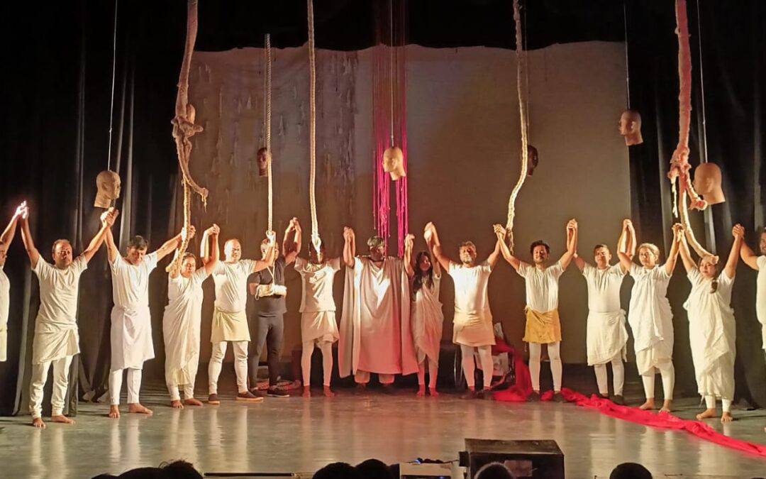 ঢাকা থিয়েটারের ‘নিমজ্জন’: ১ ঘণ্টা ৪০ মিনিটের নিমজ্জিত অভিজ্ঞতা