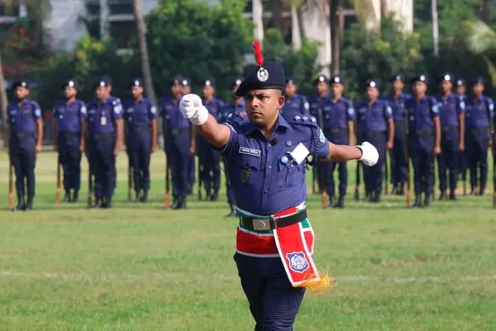 চট্টগ্রাম জেলা পুলিশ লাইন্সে মাস্টার প্যারেড অনুষ্ঠিত